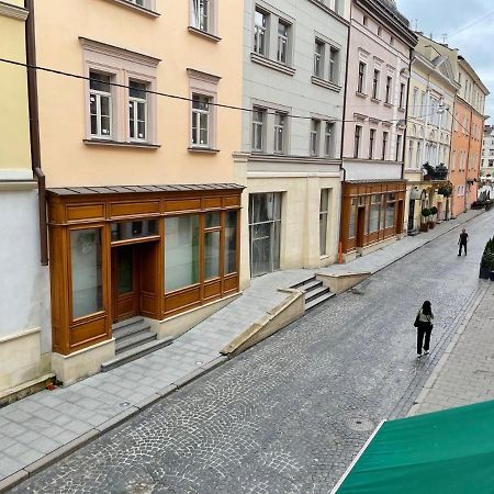Вірменська 8 Lviv Luaran gambar
