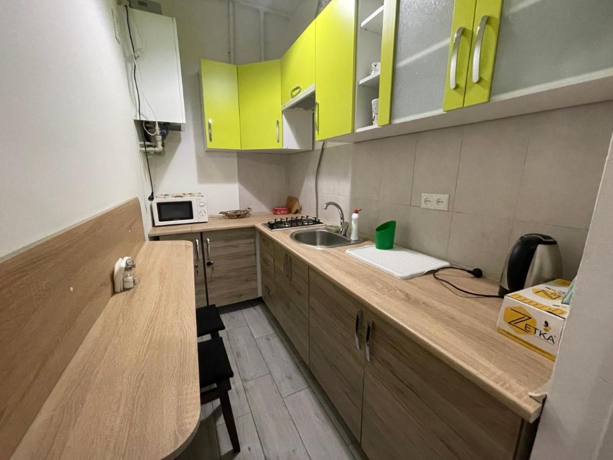 Вірменська 8 Lviv Luaran gambar