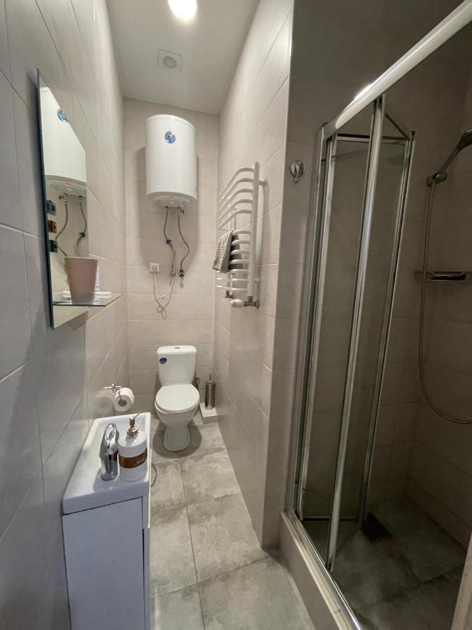 Вірменська 8 Lviv Luaran gambar