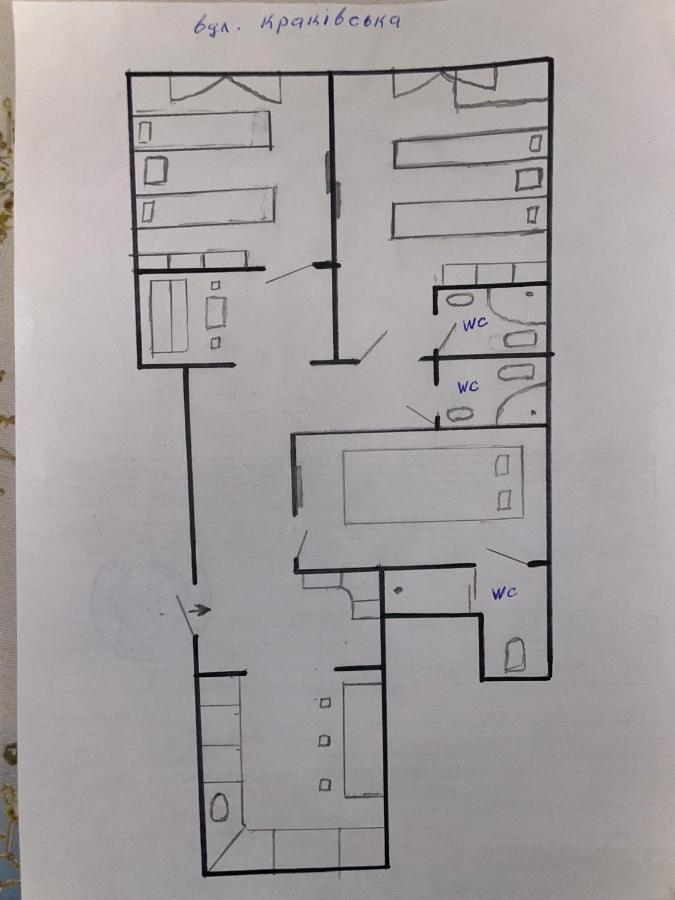Вірменська 8 Lviv Luaran gambar